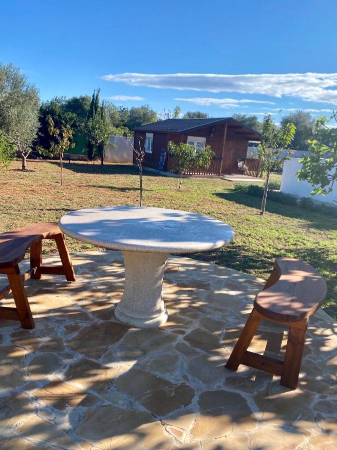 Bed and Breakfast Casa Dominaty Calig Екстер'єр фото