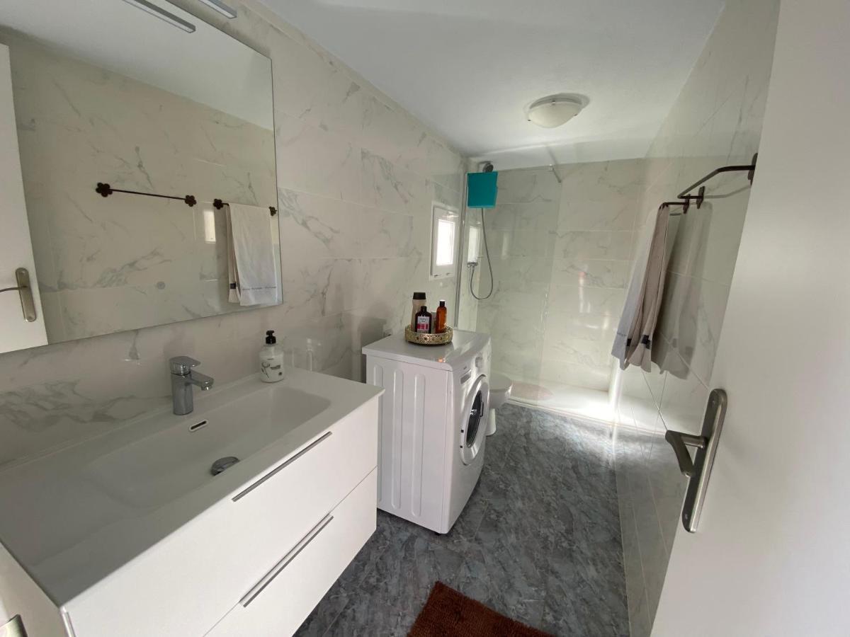 Bed and Breakfast Casa Dominaty Calig Екстер'єр фото